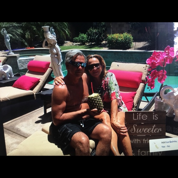 Meet your Posher- ELAINE POSHMARK AMBASSADOR - Picture 5 of 7